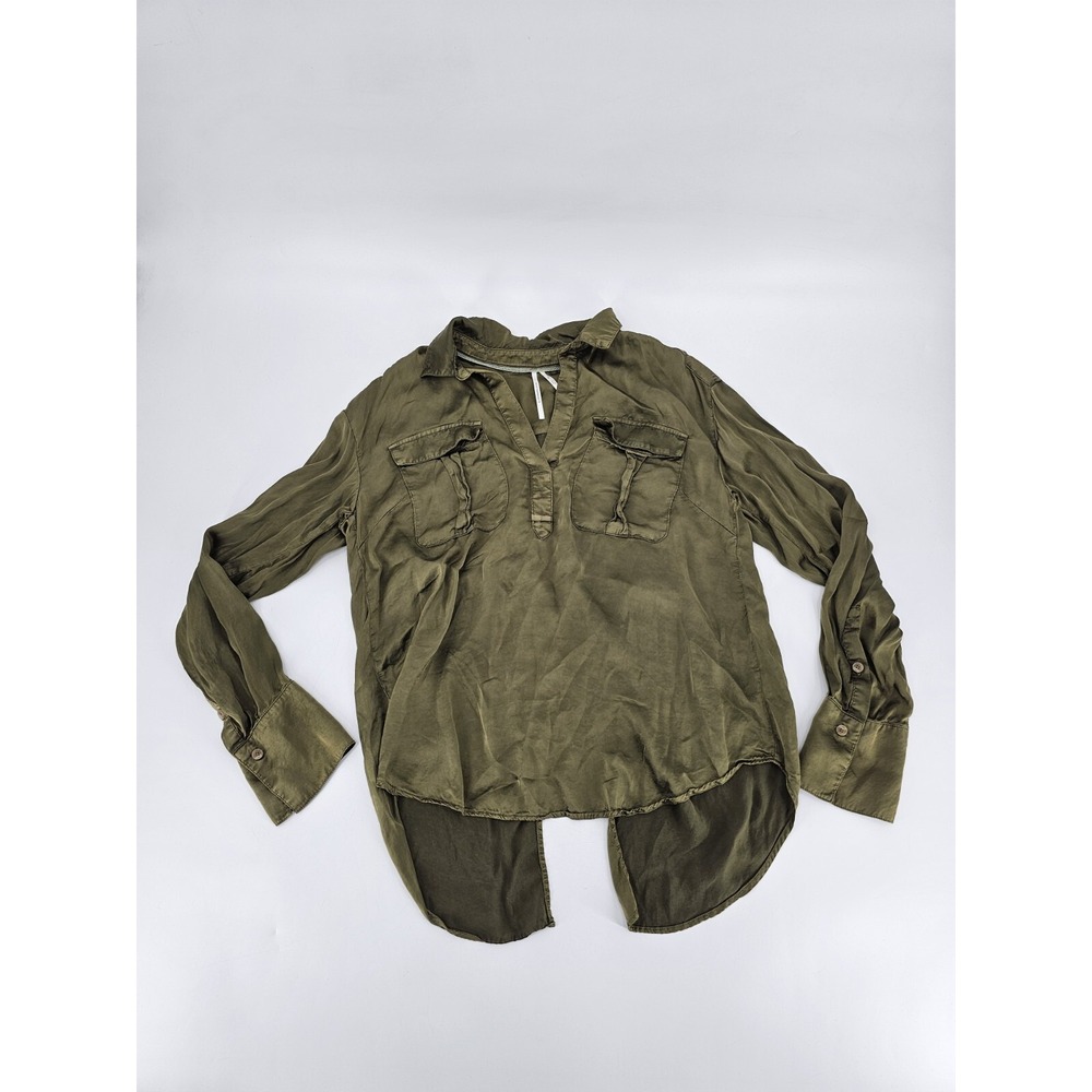 Anthropologie Sleek V-Neck Button Down Blouse Size Medium Neutral Olive‎ Green